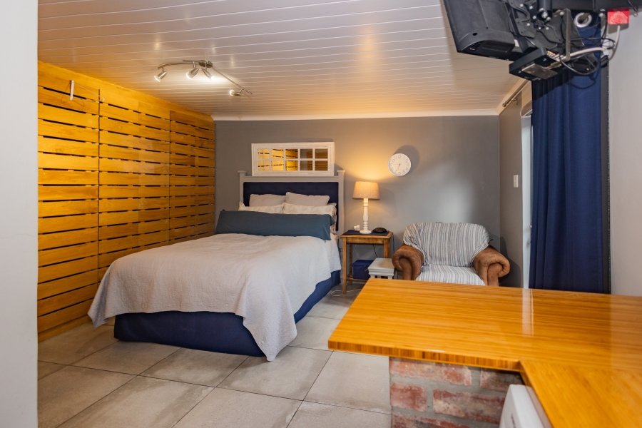 4 Bedroom Property for Sale in Panorama Western Cape